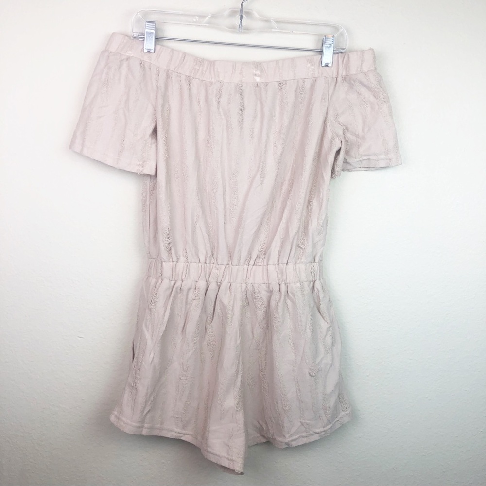 🔥3 for $30 Beige Lace Up Distressed Romper - Picture 4 of 8